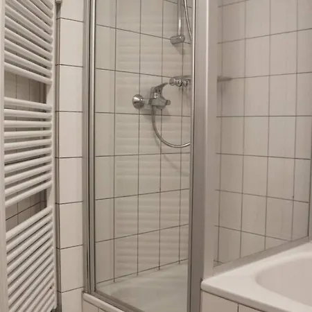 Kaiserhof 108 *